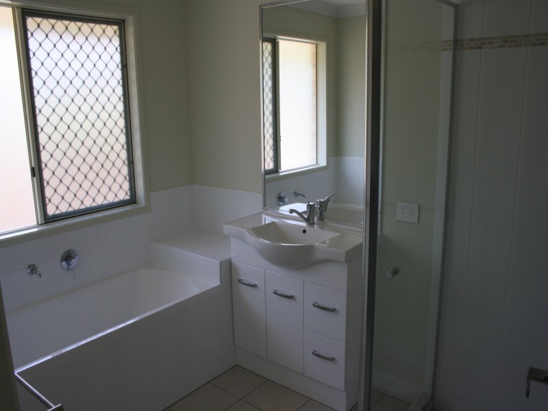 206 Jones Road, Withcott QLD 4352