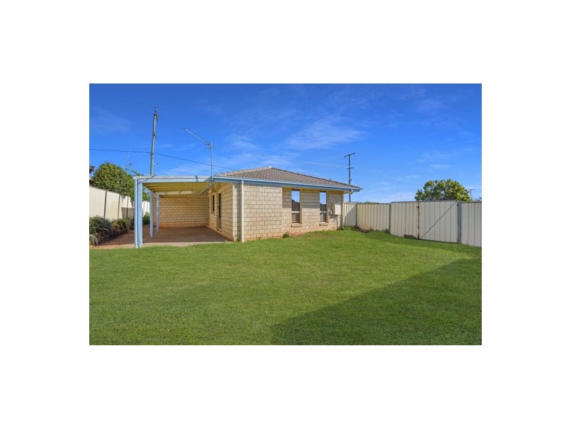 16 Melody Street, Harristown QLD 4350