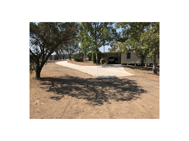 196 Murphys Creek Road, Withcott QLD 4352