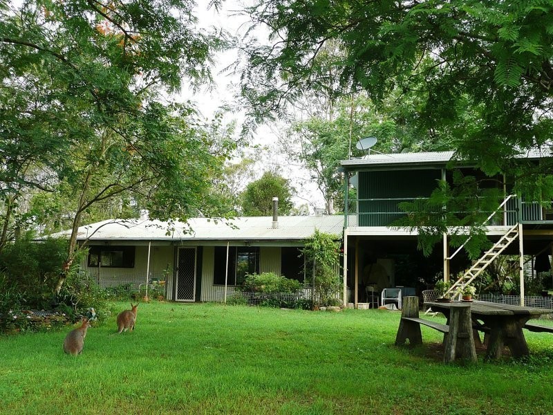 215 BARTLEYS ROAD, Spring Creek QLD 4343