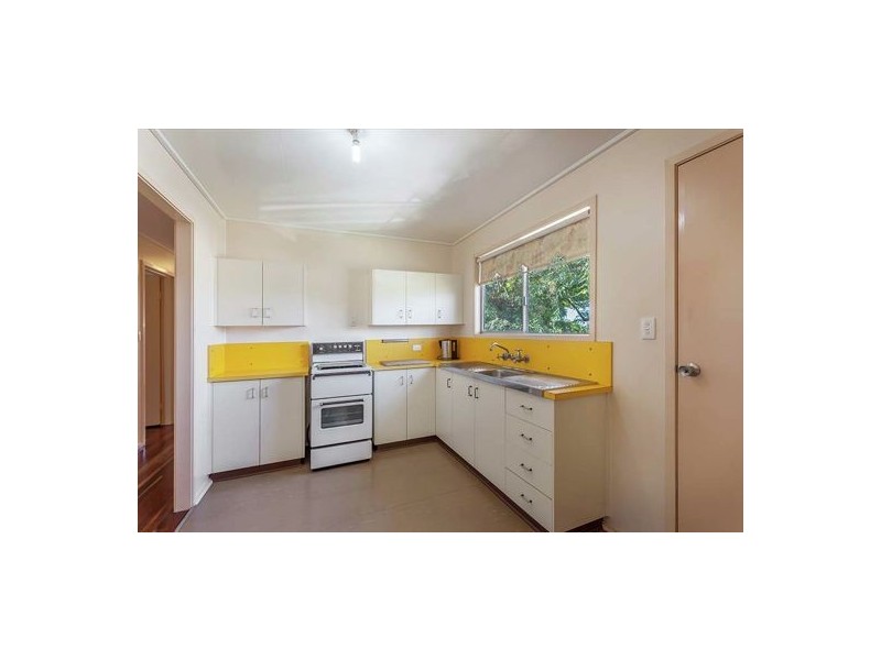 1 Victor Street, Grantham QLD 4347