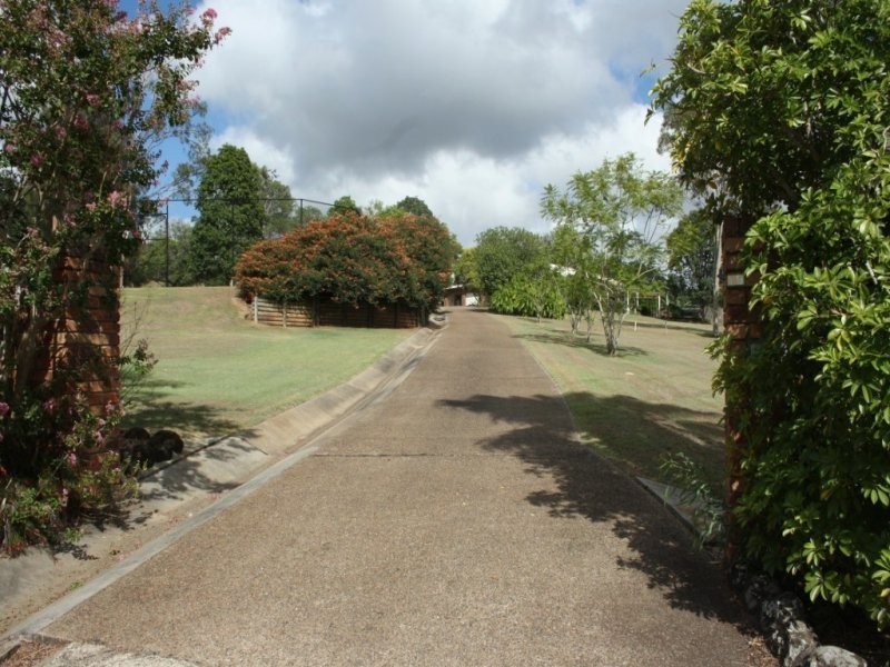 19 Meadows Road, Withcott QLD 4352