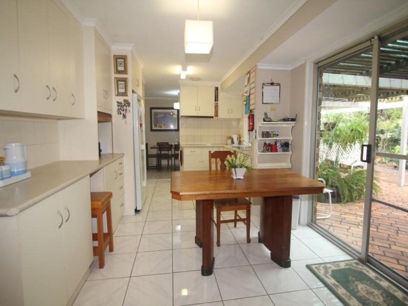 9 Stewart Street, Withcott QLD 4352