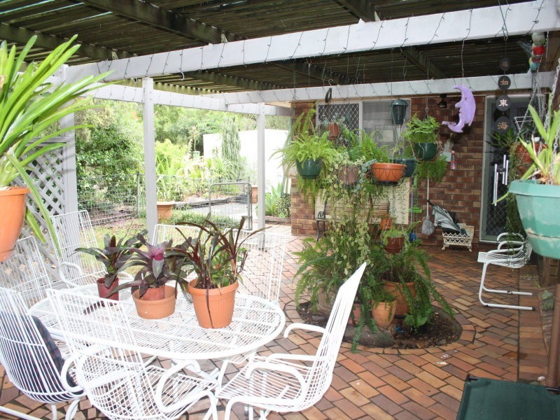 9 Stewart Street, Withcott QLD 4352