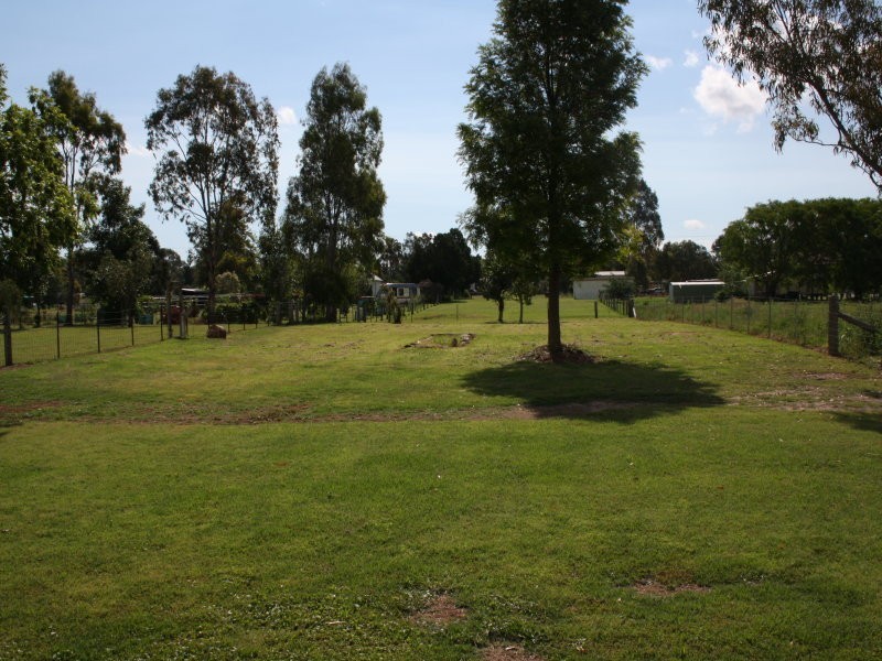 17 Macintyre Street, Leyburn QLD 4365