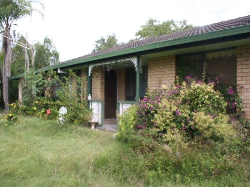 8705 Warrego H’way, Withcott QLD 4352