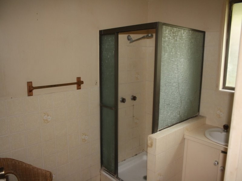 8705 Warrego H’way, Withcott QLD 4352