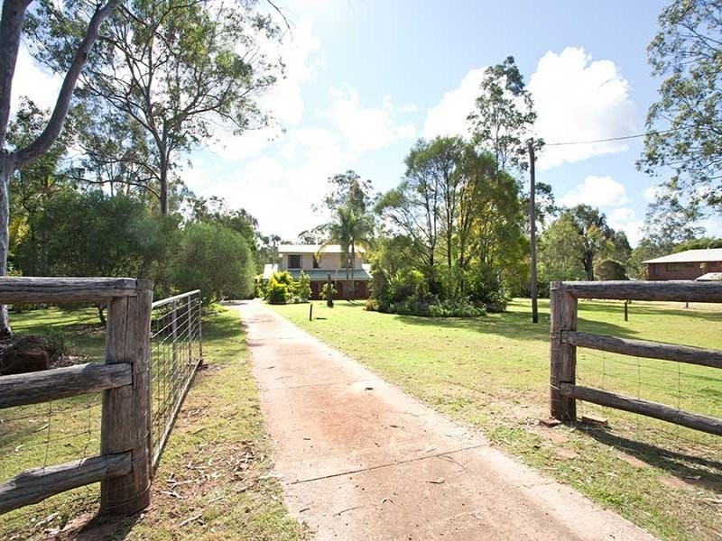 Withcott QLD 4352