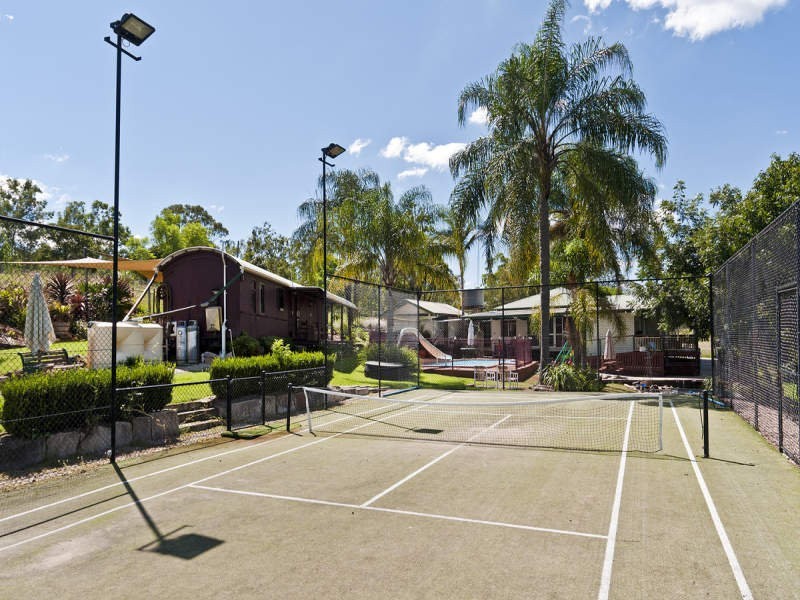 57 Penfolds Road, Murphys Creek QLD 4352