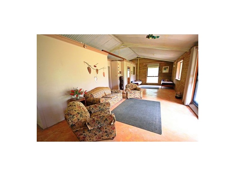 NO. 215 /Lot 24 Bartleys Road, Spring Creek QLD 4343