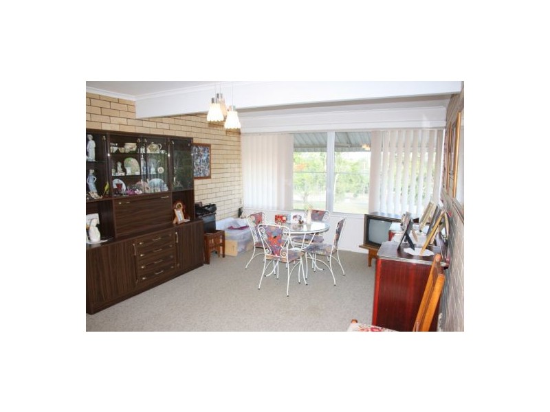 21 Meadows Road, Withcott QLD 4352