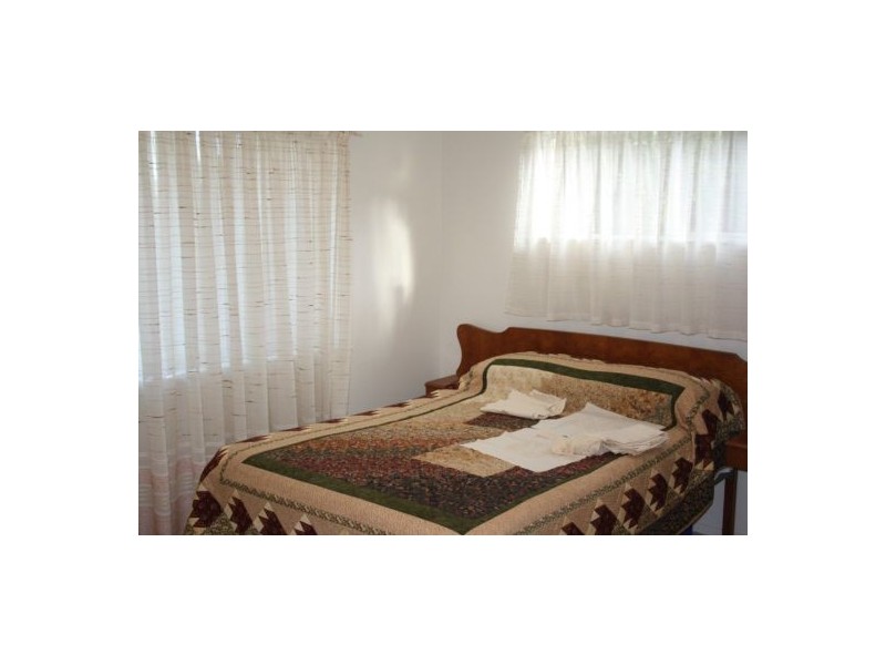 21 Meadows Road, Withcott QLD 4352