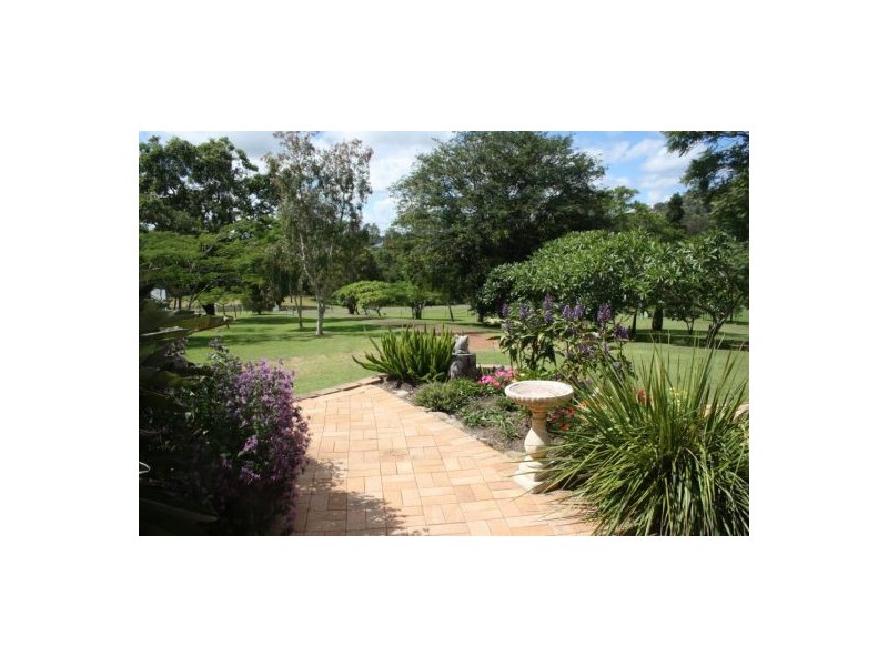 21 Meadows Road, Withcott QLD 4352