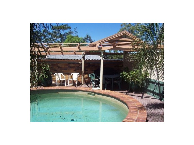 7 Debra, Withcott QLD 4352
