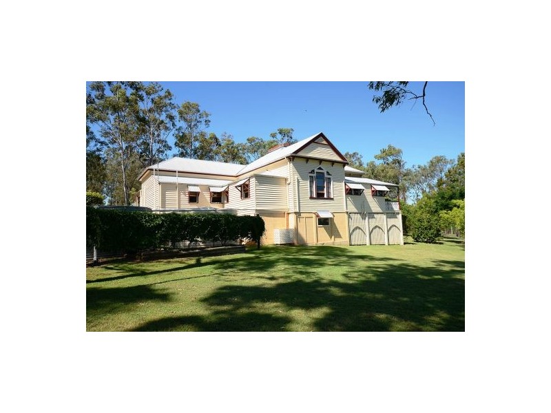 1 Cockatoo Court, Regency Downs QLD 4341