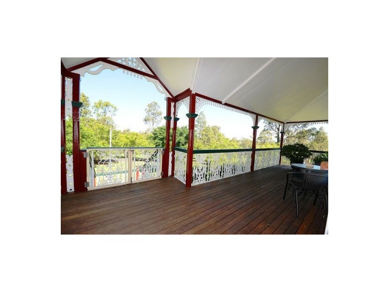 1 Cockatoo Court, Regency Downs QLD 4341