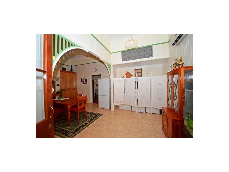 1 Cockatoo Court, Regency Downs QLD 4341