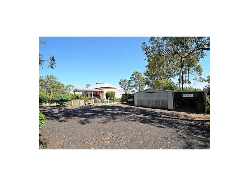 1 Cockatoo Court, Regency Downs QLD 4341