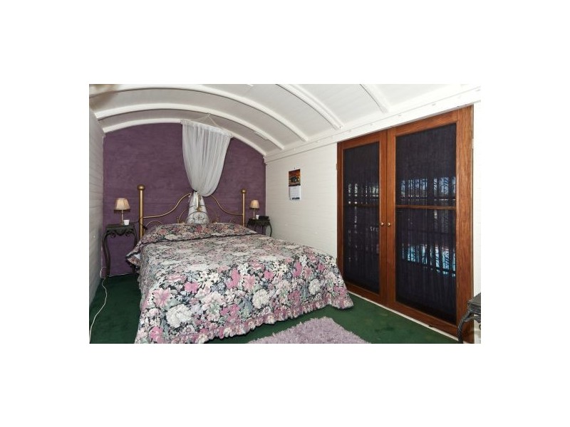 57 Penfolds Rd, Murphys Creek QLD 4352