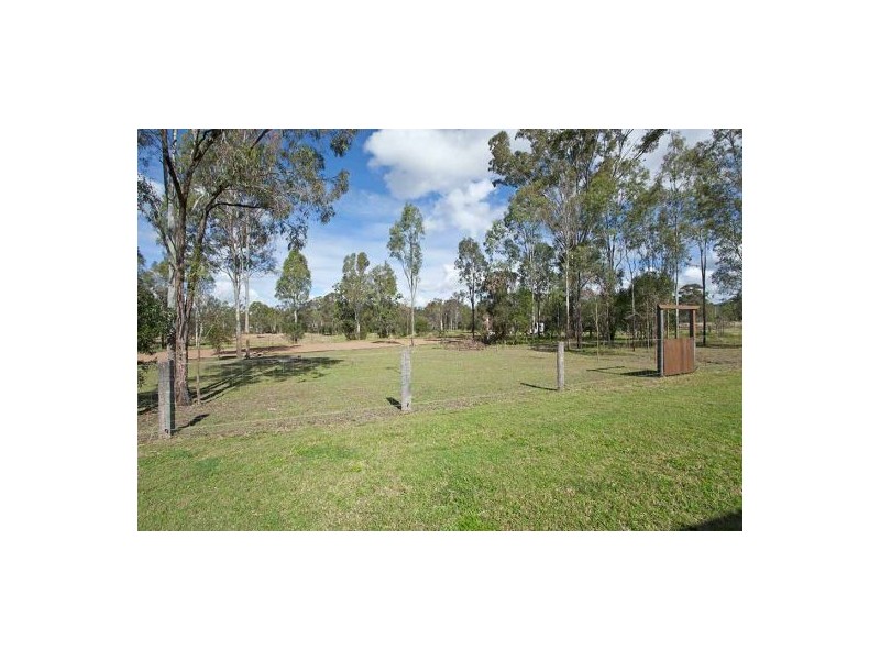 Withcott QLD 4352