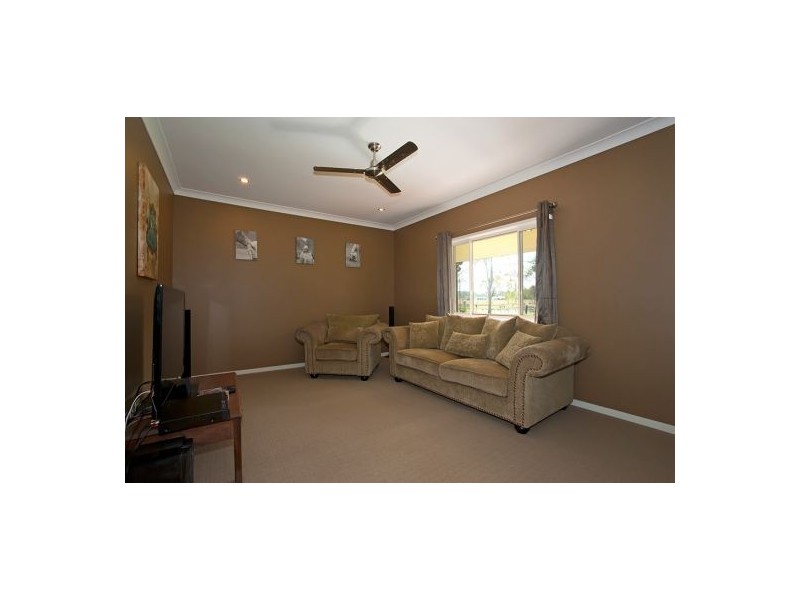 Withcott QLD 4352