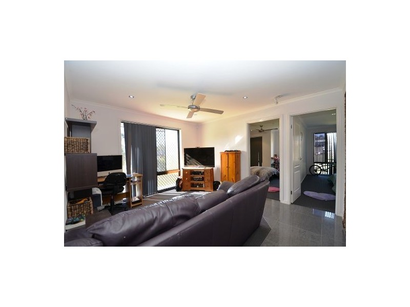 7 Appleby Close, Kensington Grove QLD 4341