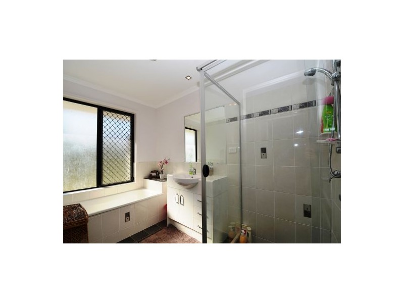 7 Appleby Close, Kensington Grove QLD 4341