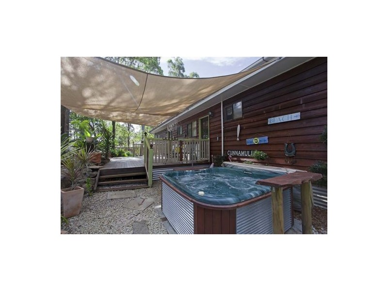 3 Clive Cres, Withcott QLD 4352