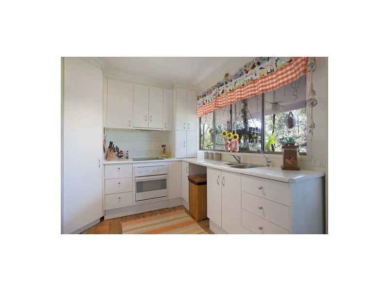 3 Clive Cres, Withcott QLD 4352