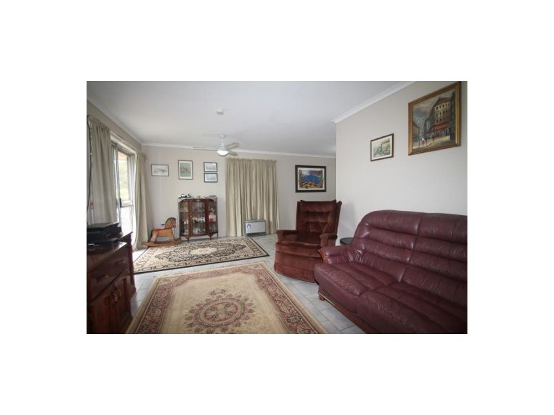 9 Stewart Street, Withcott QLD 4352