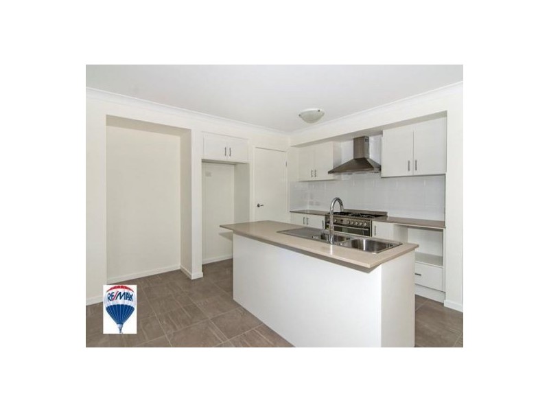 1 Pamela Court, Withcott QLD 4352