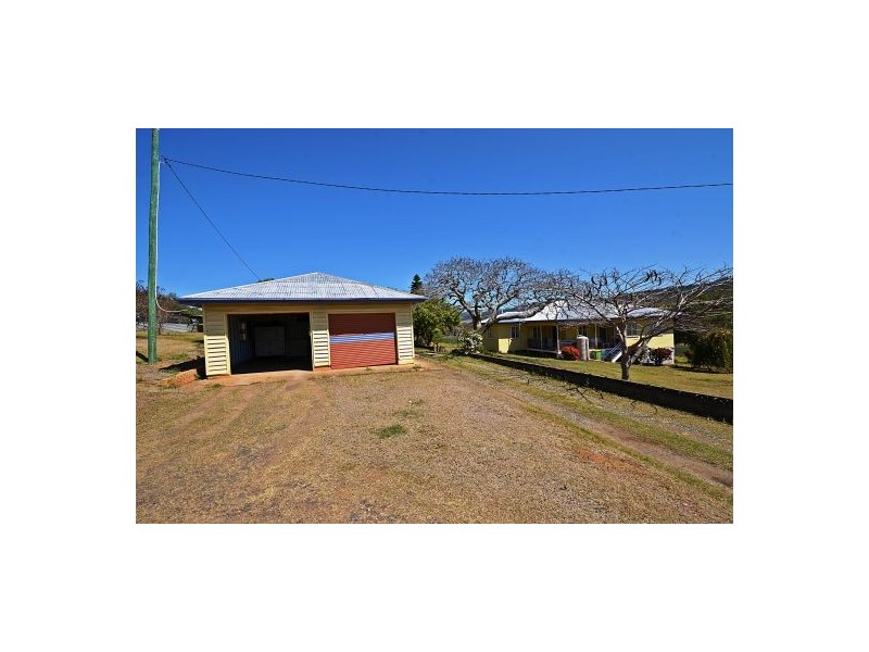 110 School Road, Upper Tenthill QLD 4343