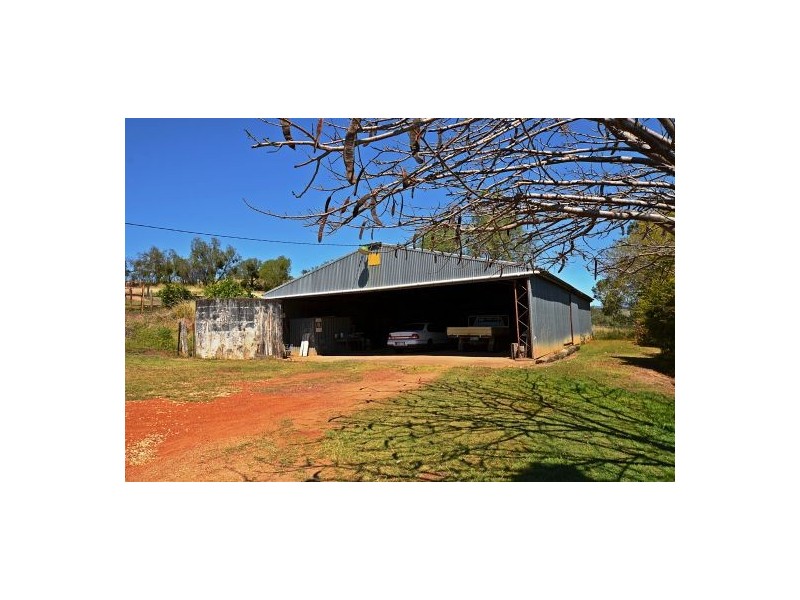 110 School Road, Upper Tenthill QLD 4343