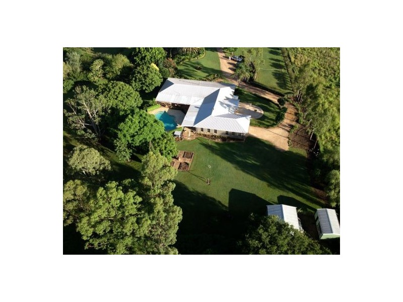 32 Mccanns Road, Murphys Creek QLD 4352