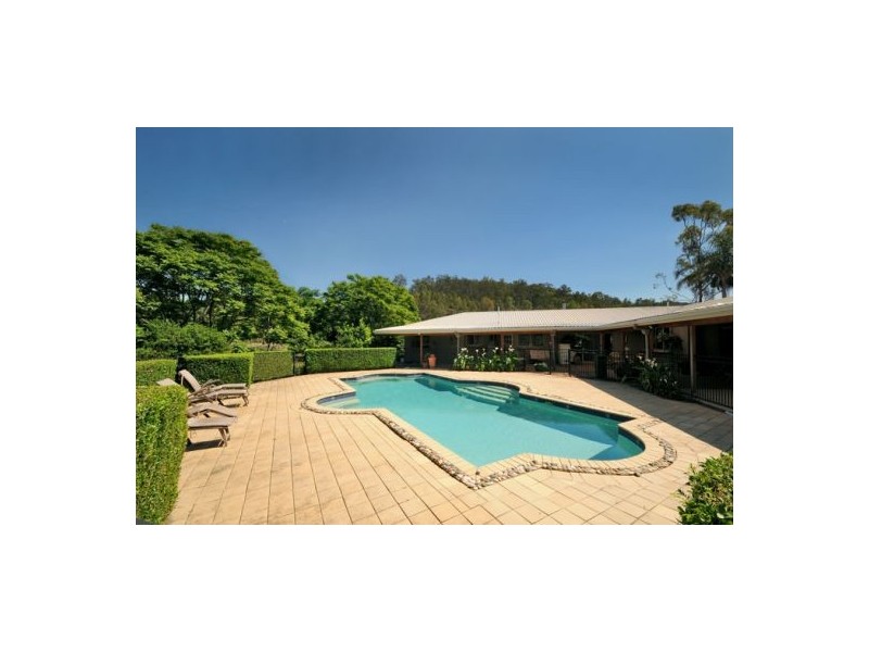 32 Mccanns Road, Murphys Creek QLD 4352