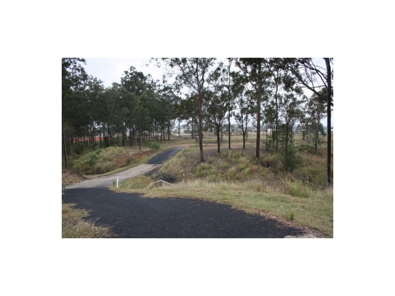 118 Jones Rd, Withcott QLD 4352