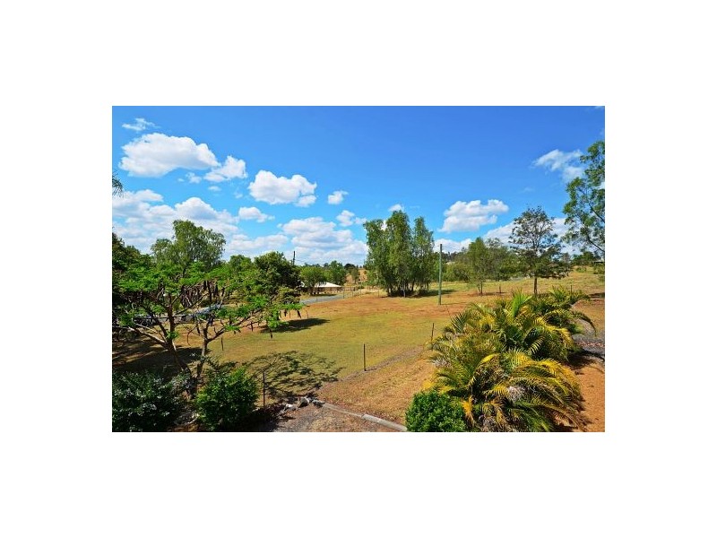13 Pelican Drive, Laidley Heights QLD 4341