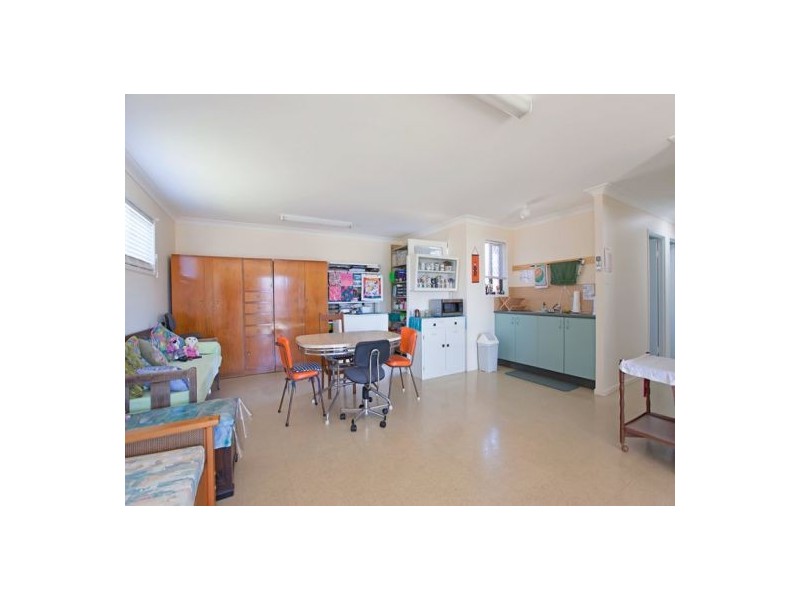 4 Belmore Drive, Withcott QLD 4352
