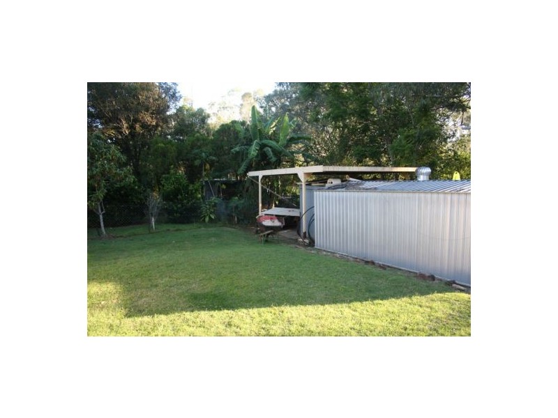 16 Air Force Road, Helidon QLD 4344