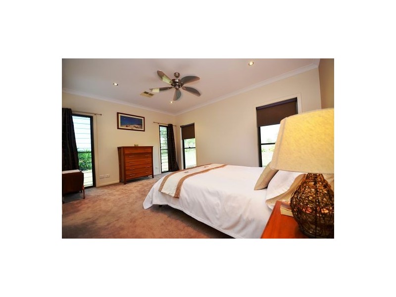 1 Appleby Close, Kensington Grove QLD 4341