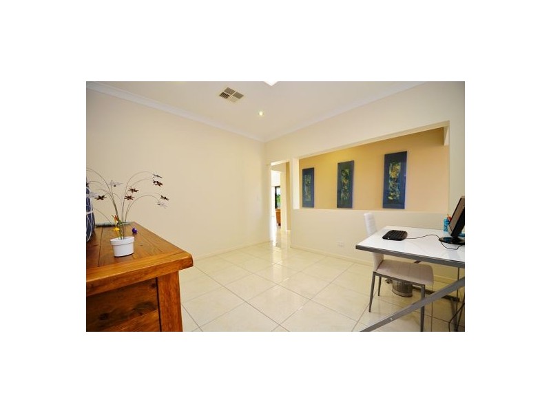 1 Appleby Close, Kensington Grove QLD 4341
