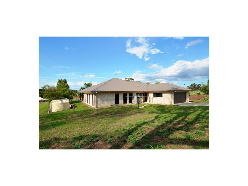 1 Appleby Close, Kensington Grove QLD 4341