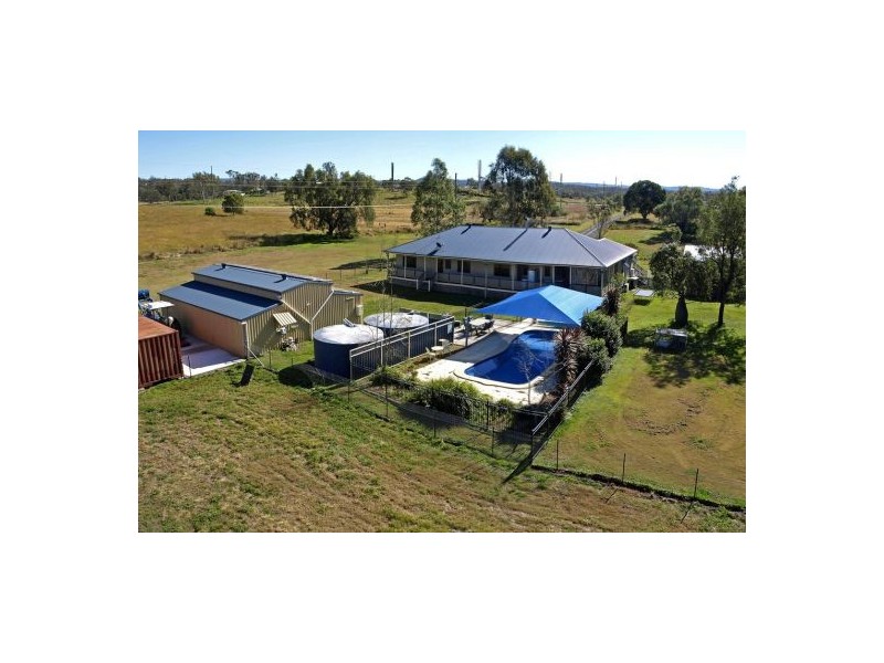 369 Postmans Ridge Rd, Withcott QLD 4352