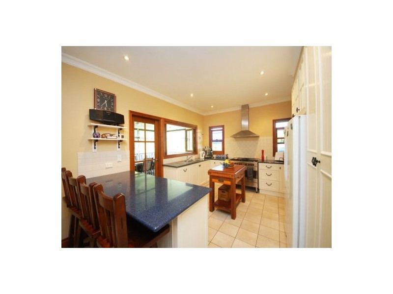 369 Postmans Ridge Rd, Withcott QLD 4352