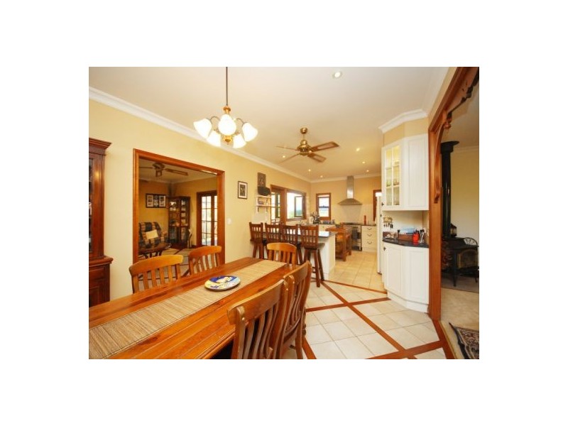 369 Postmans Ridge Rd, Withcott QLD 4352