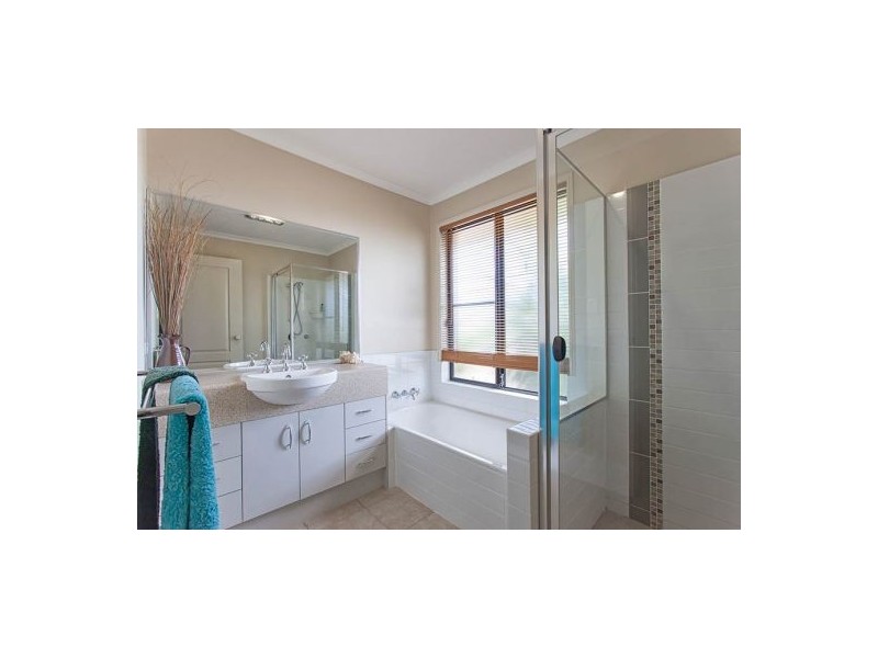 65 Parkridge Drive, Withcott QLD 4352