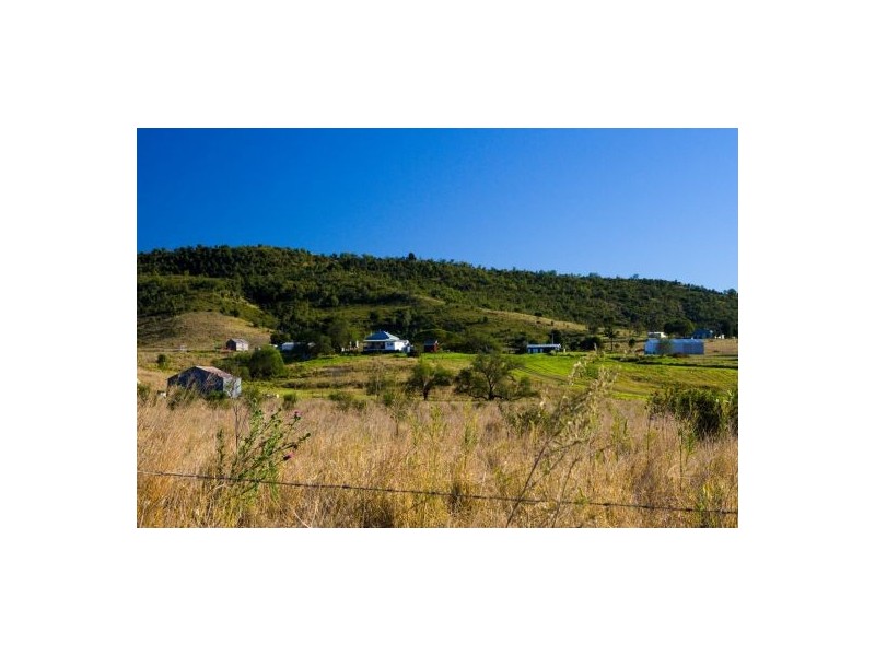 80 Abbotts Rd, Toowoomba QLD 4350