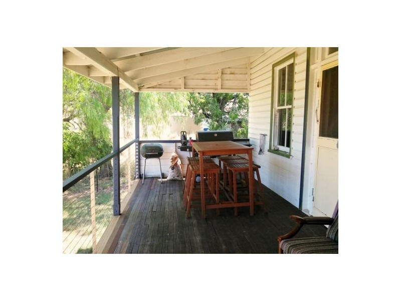 80 Abbotts Rd, Toowoomba QLD 4350