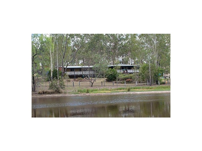 715 Murphys Creek Road, Upper Lockyer QLD 4352
