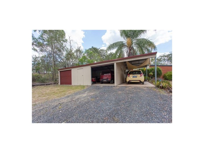 715 Murphys Creek Road, Upper Lockyer QLD 4352